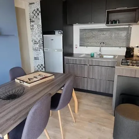Mobile De Luxe Vue Saint-raphaël 4 Personnes Campingplatz *