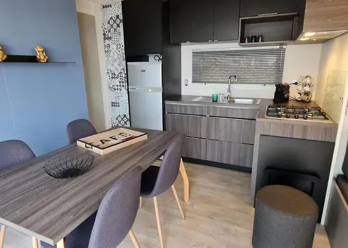 Mobile De Luxe Vue Saint-raphael 4 Personnes Camping *